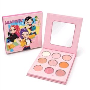 Hunters-Inspired Eyeshadow Palette